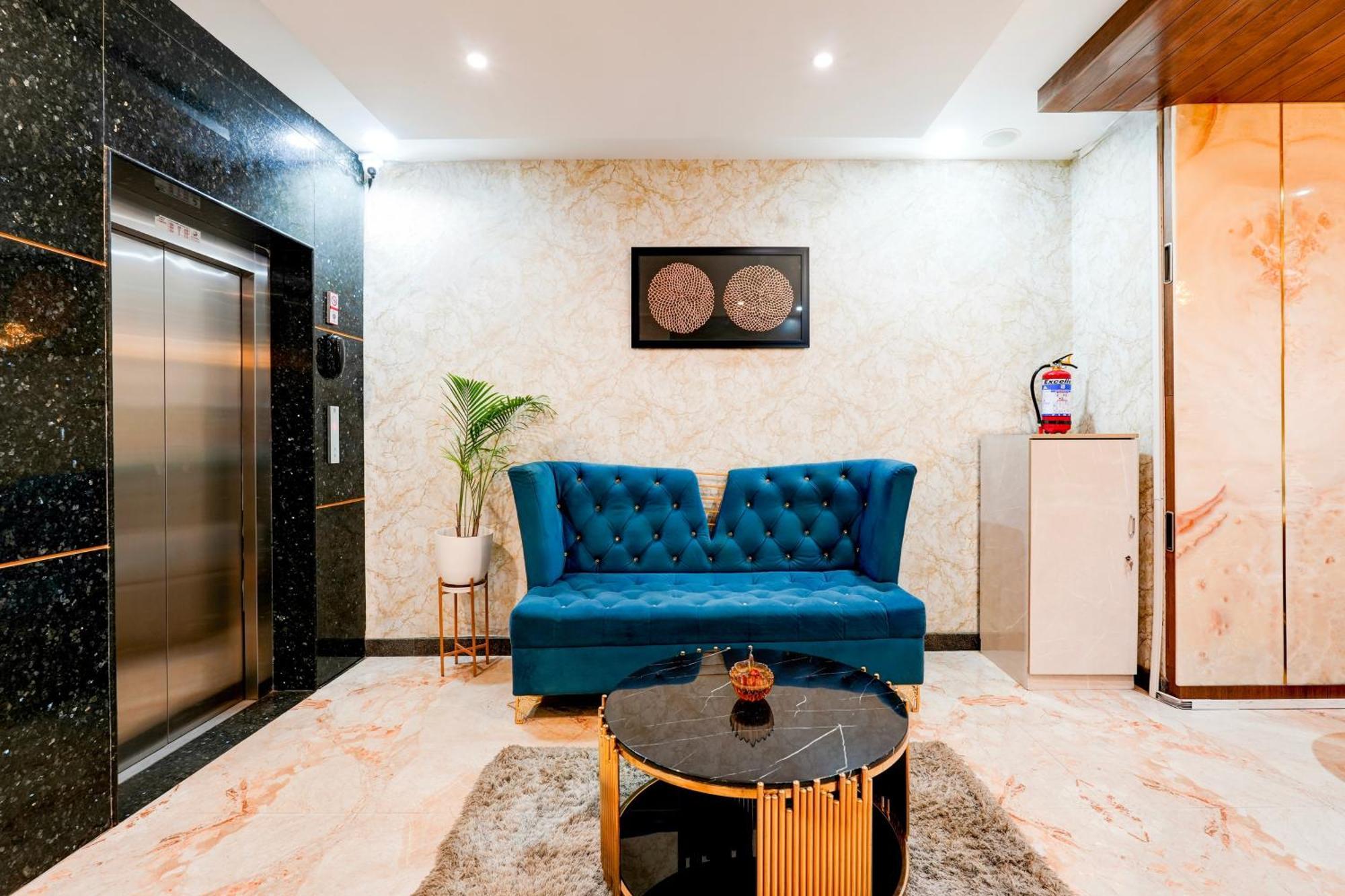 Super Townhouse Oak Aecs Formerly Bangalore Times Kültér fotó
